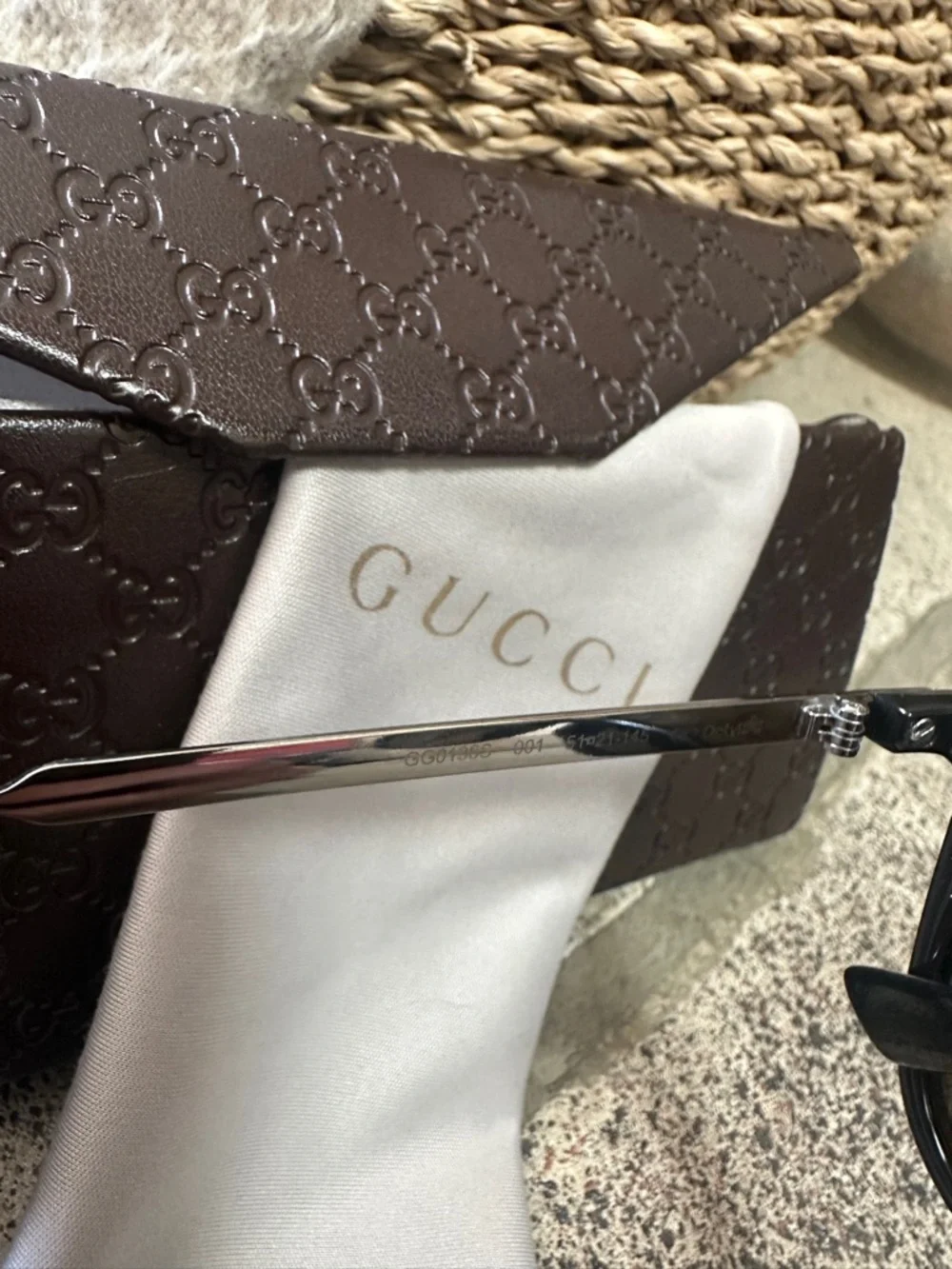 Gucci Black Oversized unisex Sunglasses with Dark Lenses - Picture 6 of 9